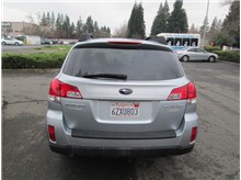 2013 Subaru Outback 2.5i Premium Wagon 4D Thumbnail 6