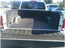 2016 Ram 1500 Quad Cab Tradesman Pickup 4D 6 1/3 ft Thumbnail 10