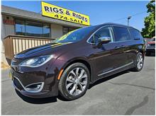2017 Chrysler Pacifica 1 OWNER! LEATHER LOADED