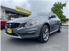 2018 Volvo V60 Loaded! SAFE! CLEAN CARFAX! LOADED & LEATHER!