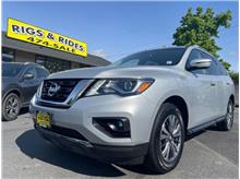 2019 Nissan Pathfinder 4WD 3rd ROW! CLean CarFax! Loaded! Safe!