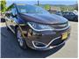 2017 Chrysler Pacifica 1 OWNER! LEATHER LOADED Thumbnail 4