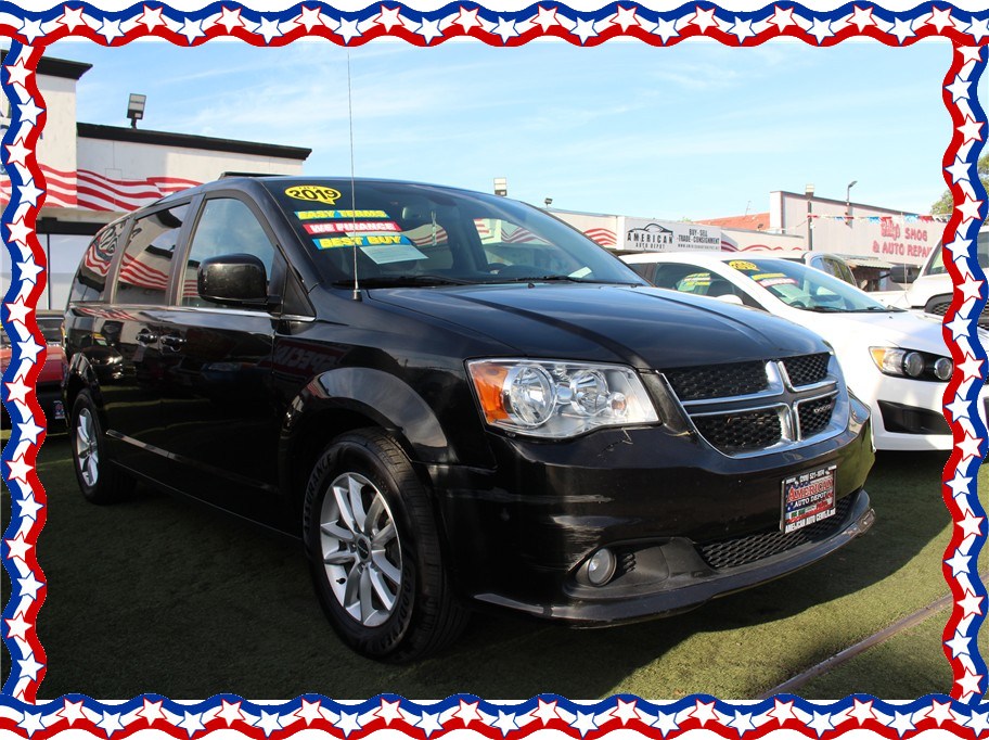 2019 Dodge Grand Caravan Passenger SXT Minivan 4D