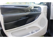 2019 Dodge Grand Caravan Passenger SXT Minivan 4D Thumbnail 7