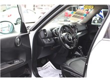 2019 MINI Countryman Cooper Hatchback 4D Thumbnail 10