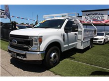 2020 Ford F350 Super Duty Regular Cab & Chassis XL Cab & Chassis 2D Thumbnail 3