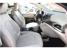 2021 Chrysler Pacifica Hybrid Touring L Van 4D Thumbnail 7
