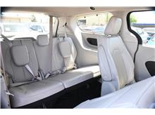 2021 Chrysler Pacifica Hybrid Touring L Van 4D Thumbnail 8