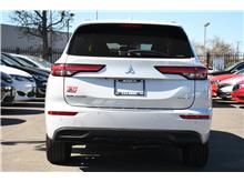 2023 Mitsubishi Outlander PHEV SEL Sport Utility 4D Thumbnail 5