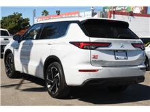 2023 Mitsubishi Outlander PHEV SEL Sport Utility 4D Thumbnail 6