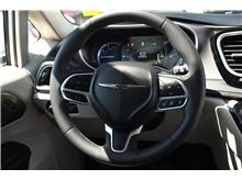 2024 Chrysler Pacifica Hybrid Select Van 4D Thumbnail 12