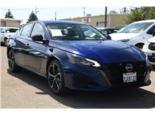 2024 Nissan Altima 2.5 SR Sedan 4D Thumbnail 3