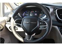 2023 Chrysler Pacifica Hybrid Touring L Van 4D Thumbnail 12