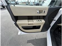 2019 Ford Flex SEL Sport Utility 4D Thumbnail 9