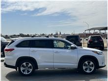 2019 Toyota Highlander Limited Sport Utility 4D Thumbnail 4