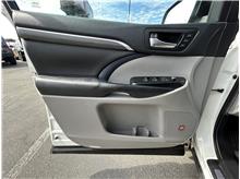 2019 Toyota Highlander Limited Sport Utility 4D Thumbnail 9