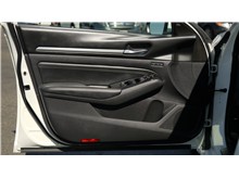 2021 Nissan Altima 2.5 Platinum Sedan 4D Thumbnail 9