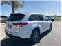 2017 Toyota Highlander XLE Sport Utility 4D Thumbnail 3