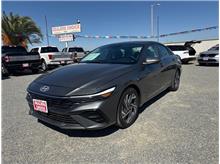 2025 Hyundai Elantra SEL Convenience Sedan 4D Thumbnail 1