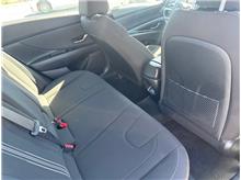 2025 Hyundai Elantra SEL Convenience Sedan 4D Thumbnail 10