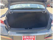 2025 Hyundai Elantra SEL Convenience Sedan 4D Thumbnail 12