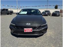 2025 Hyundai Elantra SEL Convenience Sedan 4D Thumbnail 2