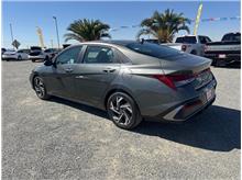 2025 Hyundai Elantra SEL Convenience Sedan 4D Thumbnail 6