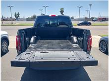 2025 Ford F150 SuperCrew Cab Lariat Pickup 4D 5 1/2 ft Thumbnail 8