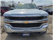 2018 Chevrolet Silverado 1500 Crew Cab LT Pickup 4D 5 3/4 ft Thumbnail 3