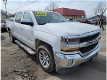 2018 Chevrolet Silverado 1500 Crew Cab LT Pickup 4D 5 3/4 ft Thumbnail 4