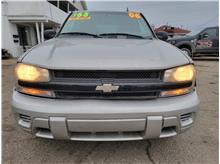 2006 Chevrolet Trailblazer LS Sport Utility 4D Thumbnail 3