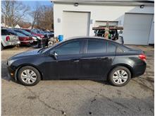 2014 Chevrolet Cruze LS Sedan 4D