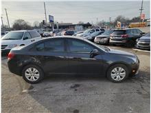 2014 Chevrolet Cruze LS Sedan 4D Thumbnail 5