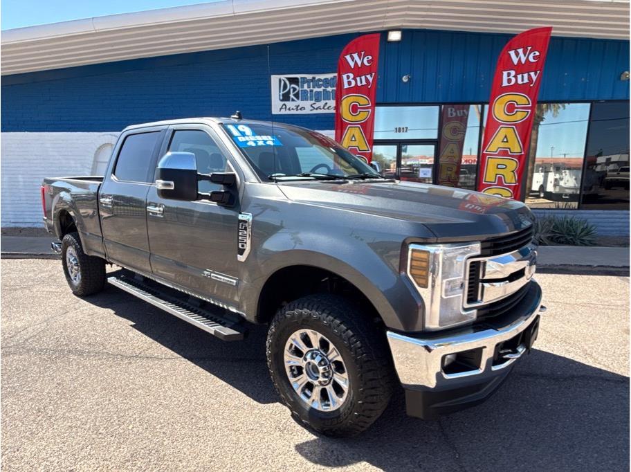 2019 Ford F250 Super Duty Crew Cab XLT Pickup 4D 6 3/4 ft