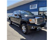 2016 GMC Sierra 3500 HD Crew Cab Denali Pickup 4D 6 1/2 ft