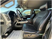 2017 Ford F350 Super Duty Crew Cab Lariat Pickup 4D 8 ft Thumbnail 10