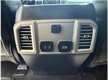 2017 Ford F350 Super Duty Crew Cab Lariat Pickup 4D 8 ft Thumbnail 12