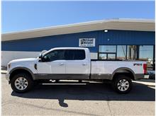 2017 Ford F350 Super Duty Crew Cab Lariat Pickup 4D 8 ft Thumbnail 6