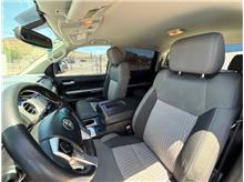 2015 Toyota Tundra CrewMax SR5 Pickup 4D 5 1/2 ft Thumbnail 9