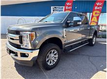 2019 Ford F250 Super Duty Crew Cab XLT Pickup 4D 6 3/4 ft Thumbnail 2
