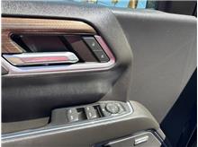 2022 Chevrolet Silverado 1500 Crew Cab RST Pickup 4D 5 3/4 ft Thumbnail 8