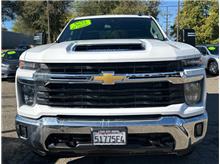 2025 Chevrolet Silverado 2500 HD Crew Cab LT Pickup 4D 6 1/2 ft Thumbnail 2