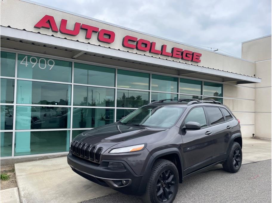 2017 Jeep Cherokee from Auto College