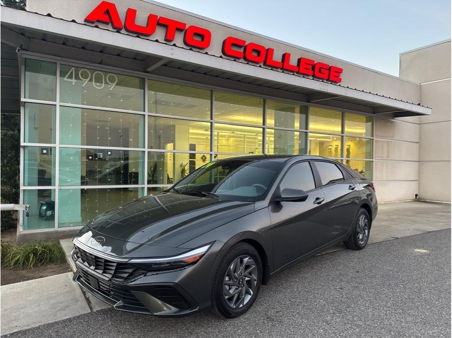 2024 Hyundai Elantra from Auto College