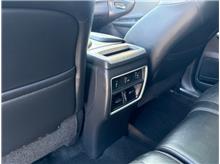 Vehicle Thumb #9