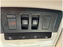 Vehicle Thumb #16