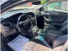 Vehicle Thumb #7