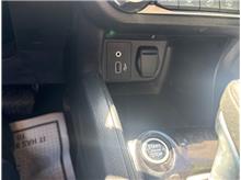Vehicle Thumb #9