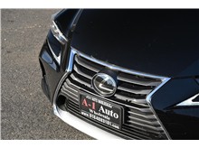 Vehicle Thumb #9