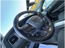 Vehicle Thumb #10